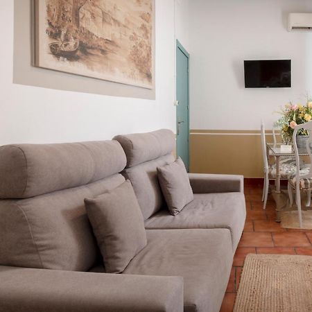 A 20 Metros De La Mezquita Catedral ,Apartamentos Turistico Cespedes 5 กอร์โดบา ภายนอก รูปภาพ