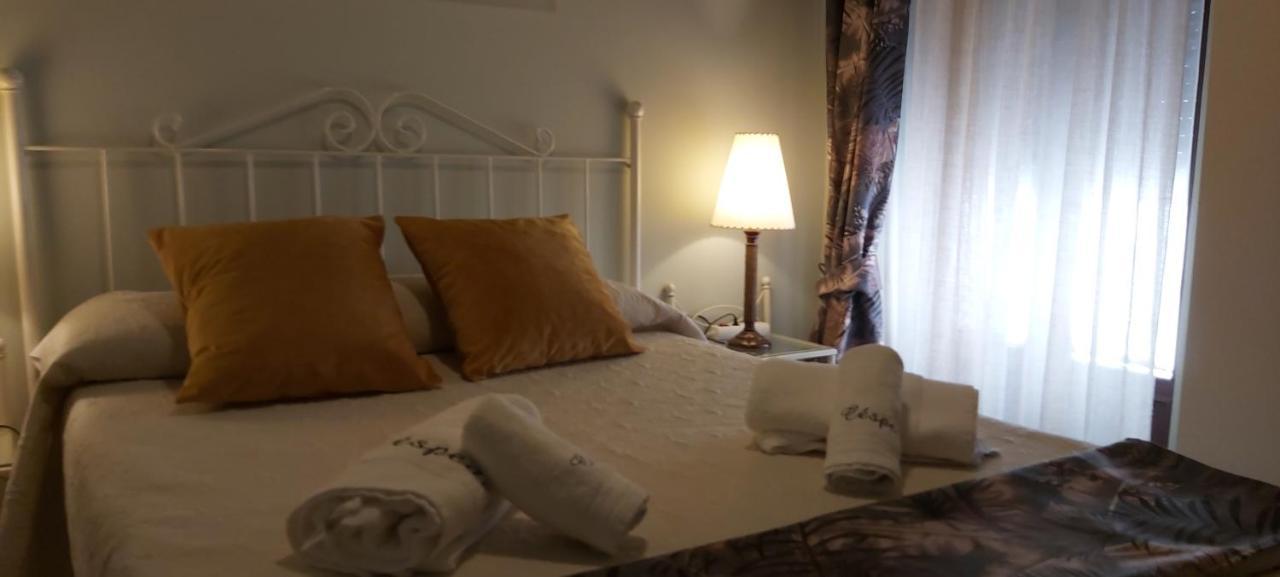 A 20 Metros De La Mezquita Catedral ,Apartamentos Turistico Cespedes 5 กอร์โดบา ภายนอก รูปภาพ