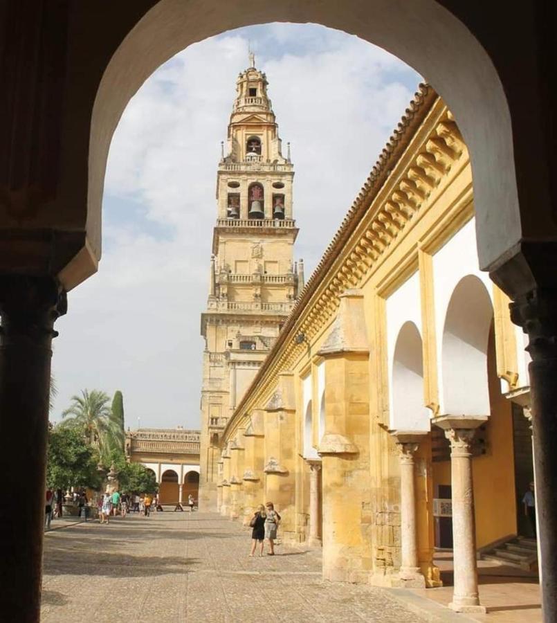 A 20 Metros De La Mezquita Catedral ,Apartamentos Turistico Cespedes 5 กอร์โดบา ภายนอก รูปภาพ
