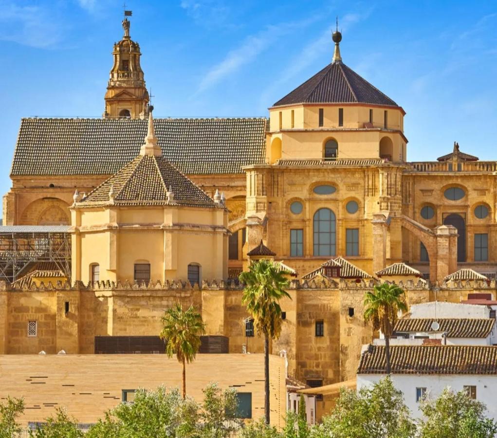 A 20 Metros De La Mezquita Catedral ,Apartamentos Turistico Cespedes 5 กอร์โดบา ภายนอก รูปภาพ