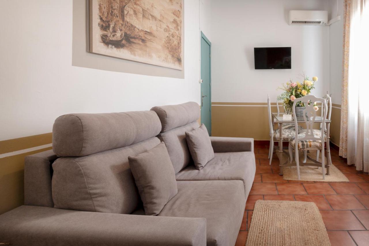 A 20 Metros De La Mezquita Catedral ,Apartamentos Turistico Cespedes 5 กอร์โดบา ภายนอก รูปภาพ