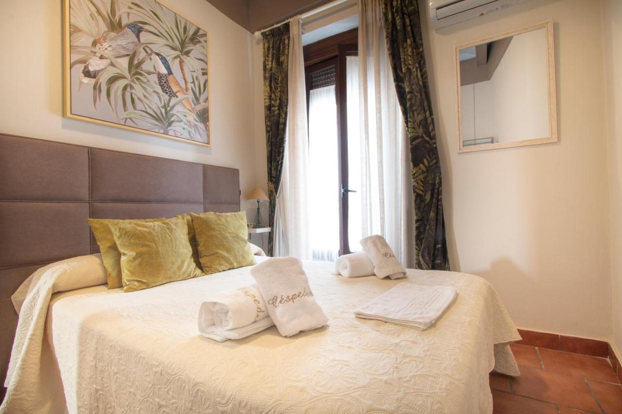 A 20 Metros De La Mezquita Catedral ,Apartamentos Turistico Cespedes 5 กอร์โดบา ภายนอก รูปภาพ