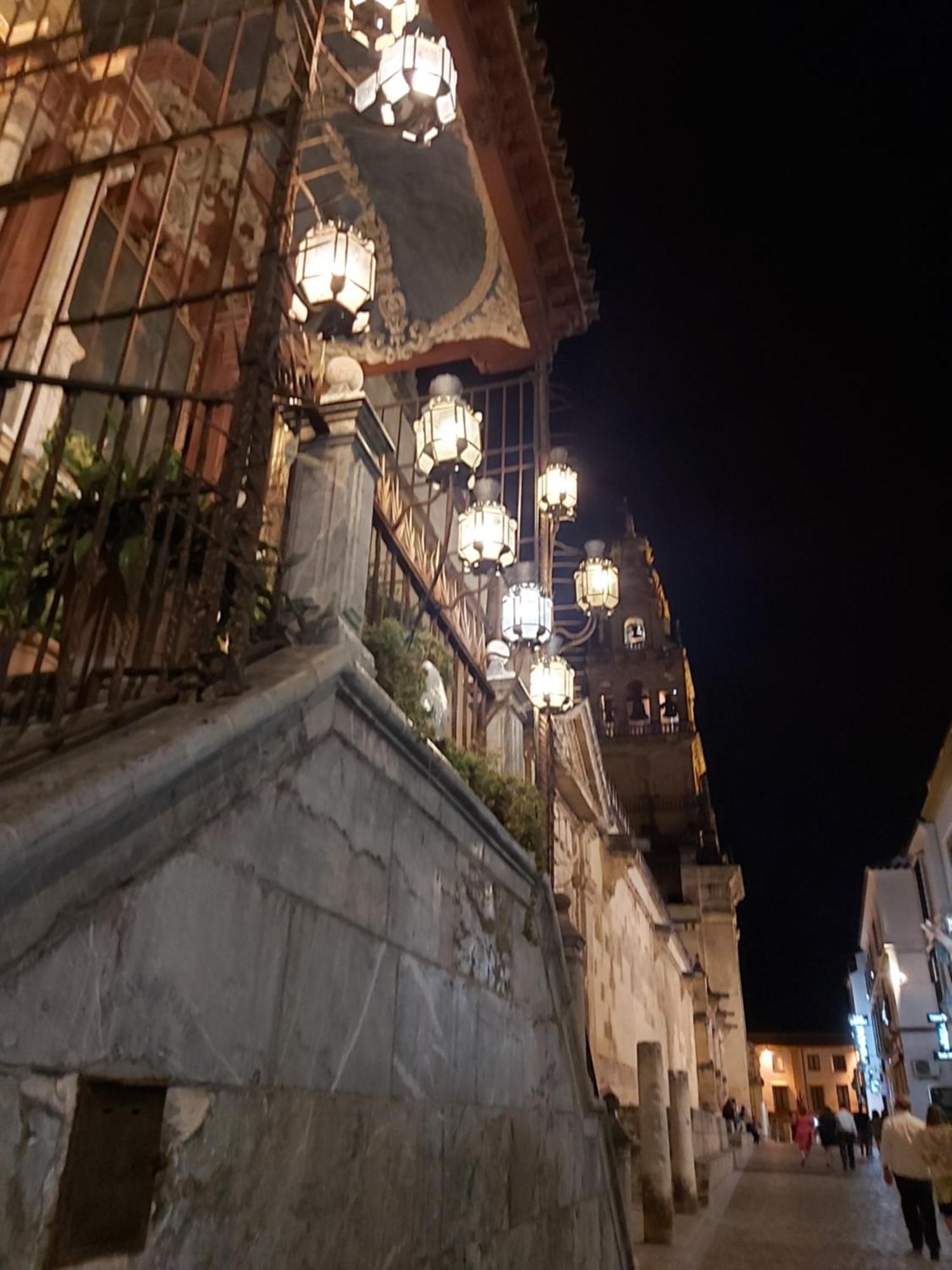 A 20 Metros De La Mezquita Catedral ,Apartamentos Turistico Cespedes 5 กอร์โดบา ห้อง รูปภาพ